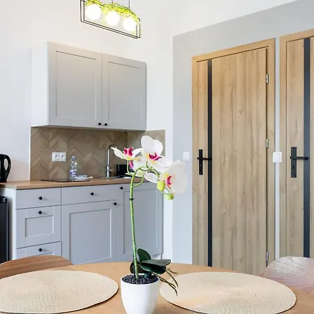 Mountain Breath - Bright Stay For 4 - Kazimierz *
