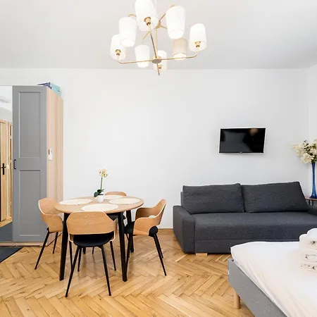 Mountain Breath - Bright Stay For 4 - Kazimierz *